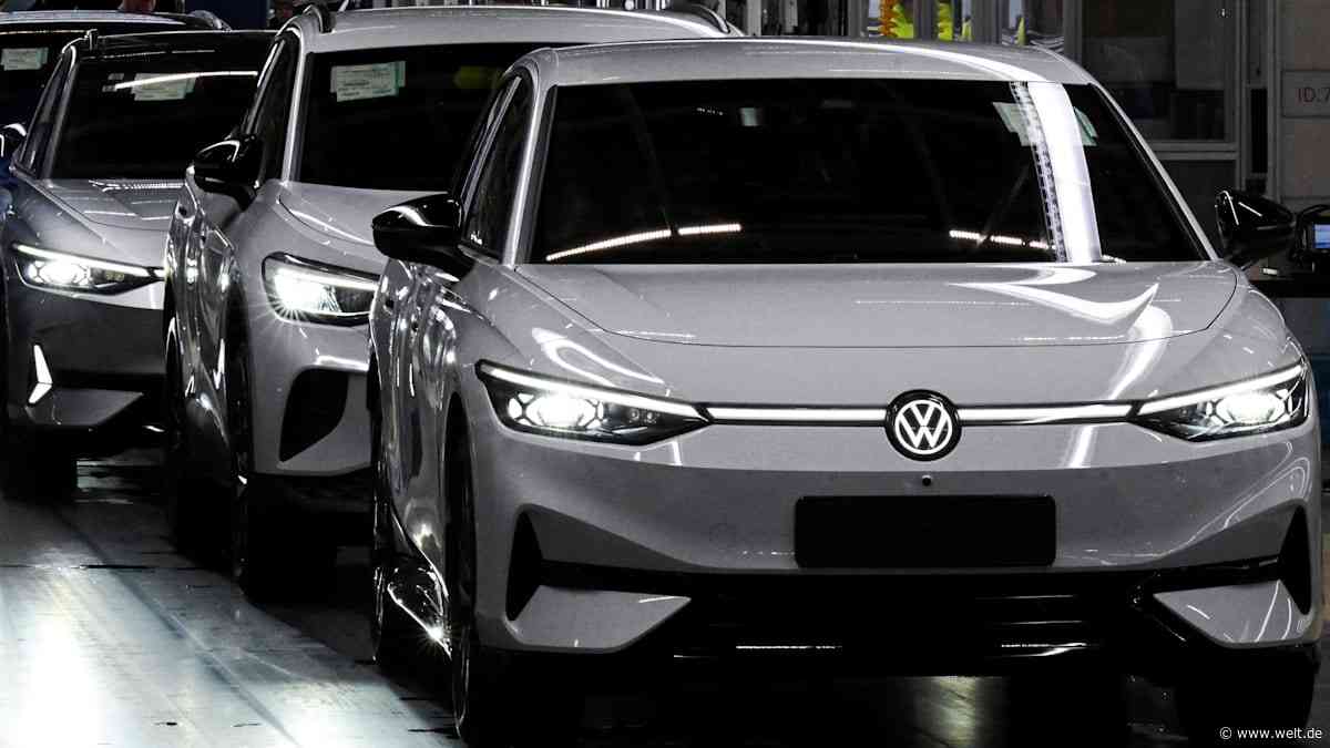 Betriebsrat und IG Metall kündigen Widerstand gegen Stellenabbau bei VW an
