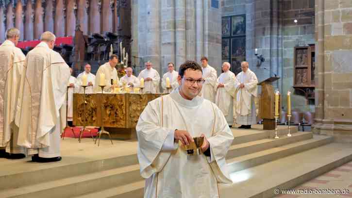 26-jähriger Daniel Hartmann empfängt Priesterweihe im Bamberger Dom