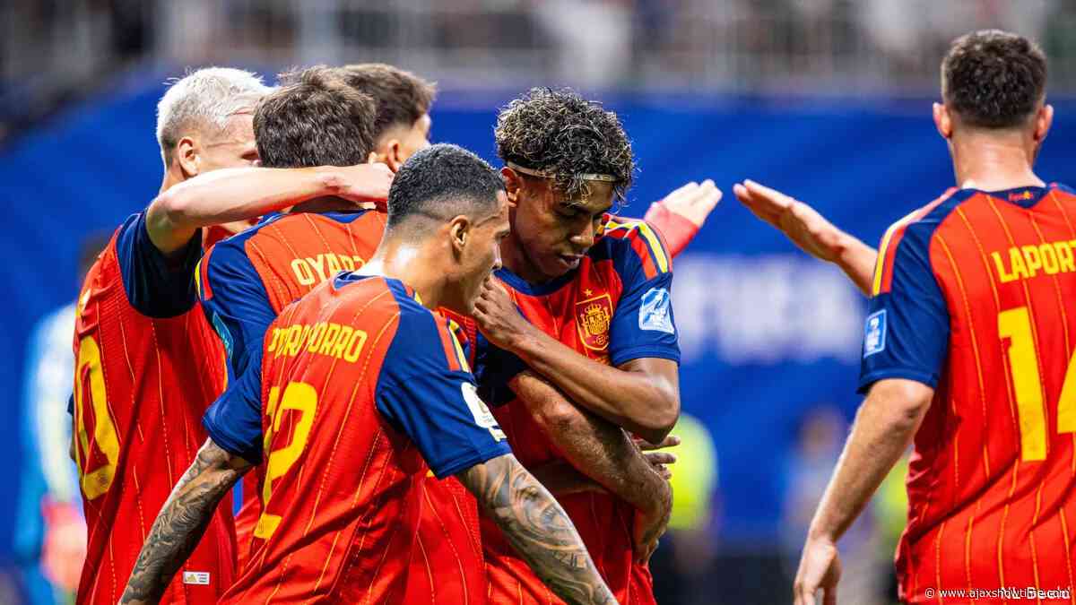 Spanje plaatst zich als groepswinnaar voor knock-outfase van WK na nipte zege op Uruguay