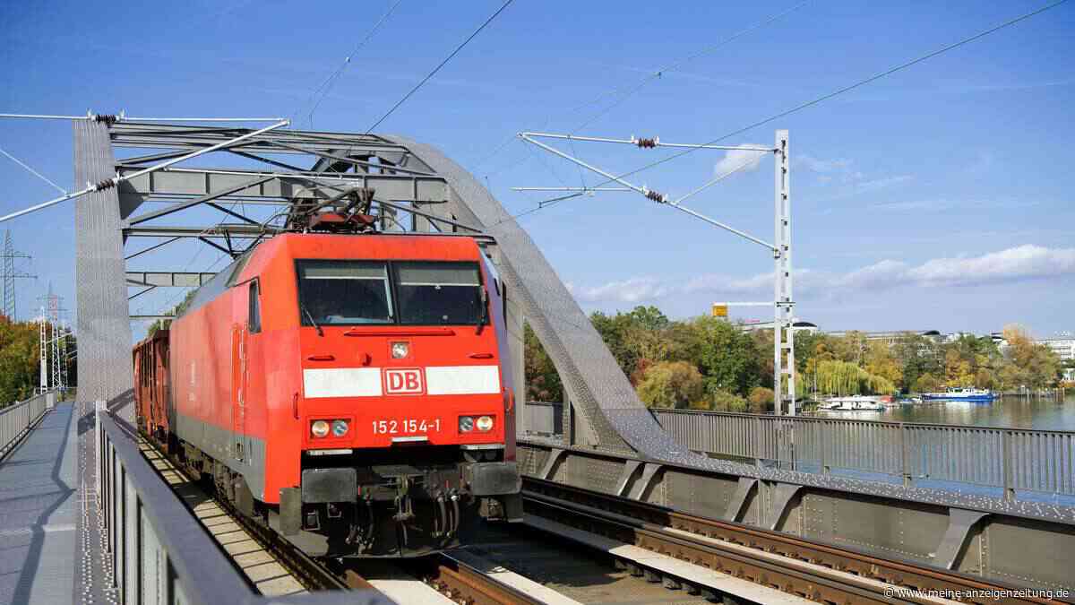 Stahl, Chemie und Auto: Bahn-Störungen bringen deutsche Industrie in gefährliche Lage