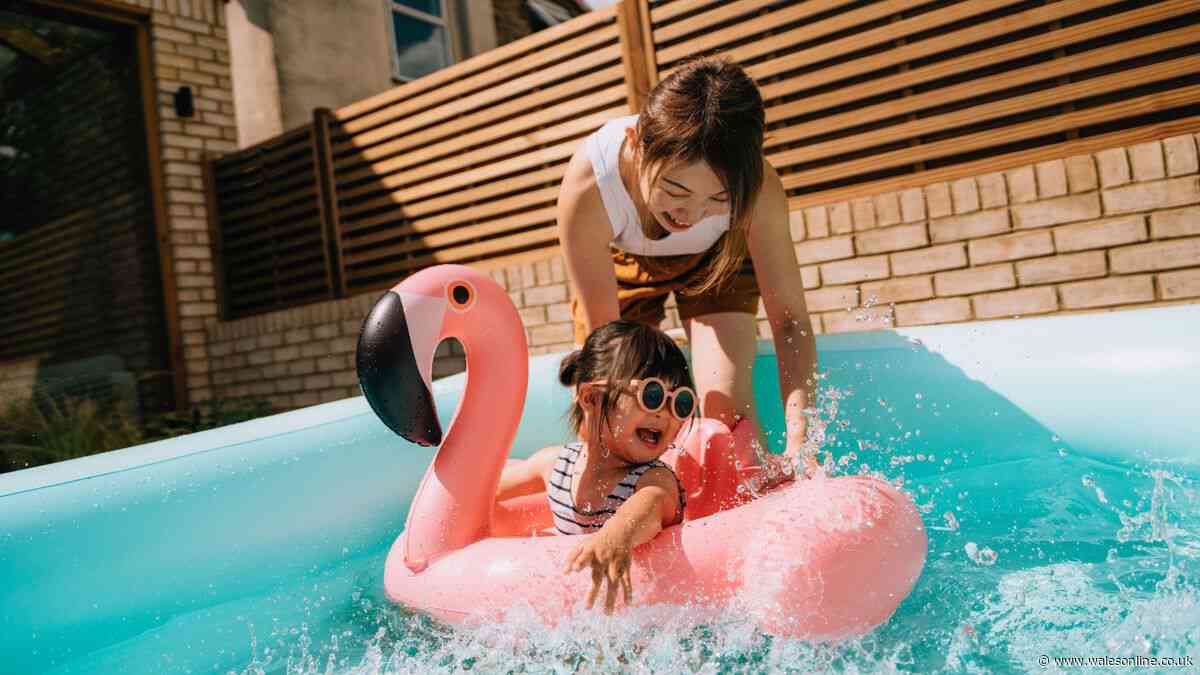 Get 'heatwave heaven' with under £5 paddling pool that 'fitted 3 kids and an adult'