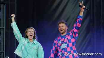 Suzan en Freek incognito tussen publiek bij optreden The voice-winnaar Ruben Hillen op Concert at Sea