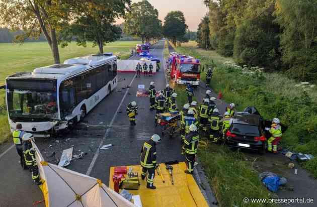 FW-KLE: Schwerer Verkehrsunfall zwischen Linienbus und Pkw auf der B 57 - BMW-Fahrer schwer verletzt