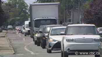 Town on Montreal's South Shore calls on province to solve 'hellish' traffic on Route 138