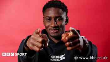 Stoke sign midfielder Soumare and keeper Griffiths