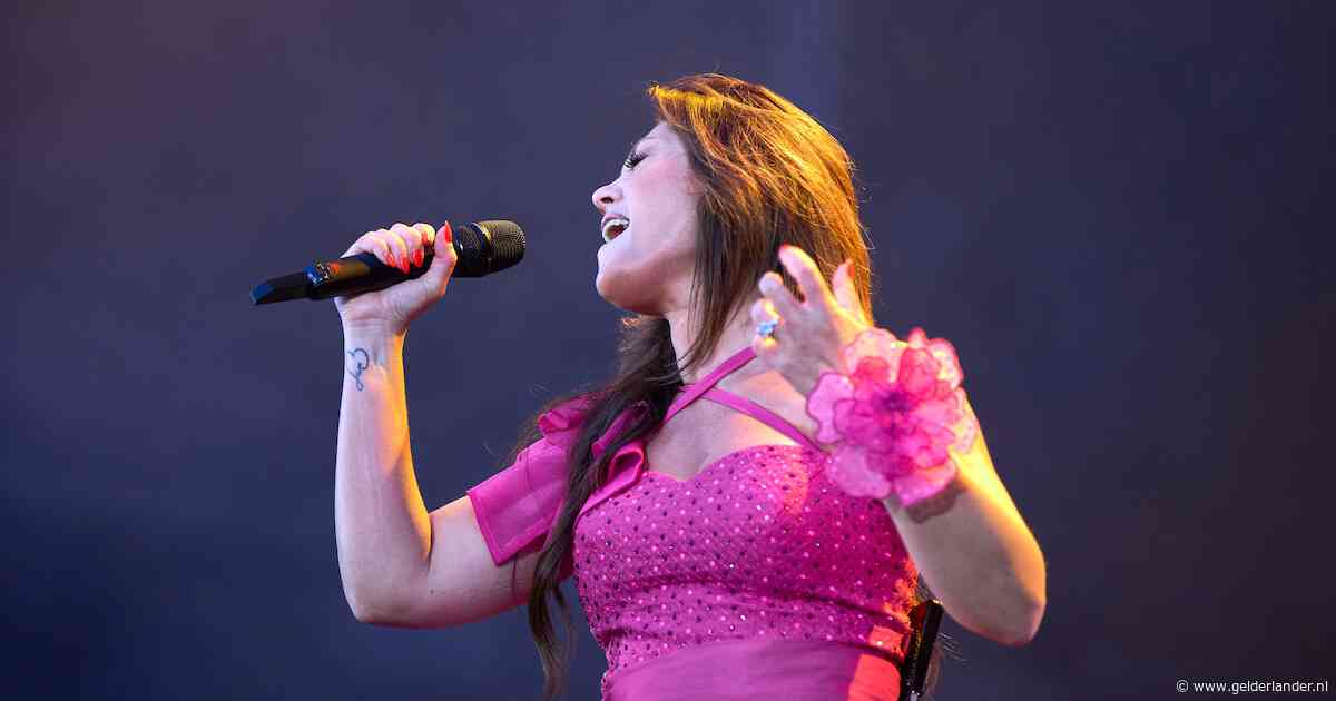 Belle Perez keert terug op het podium na overlijden van haar echtgenoot: ‘Het komt wel binnen’