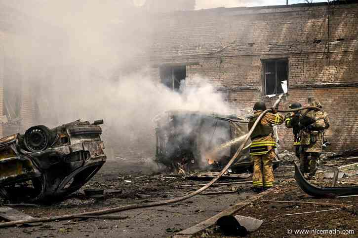 Guerre en Ukraine : deux morts dans de nouvelles frappes russes, Kiev cible un complexe militaire à Volgograd
