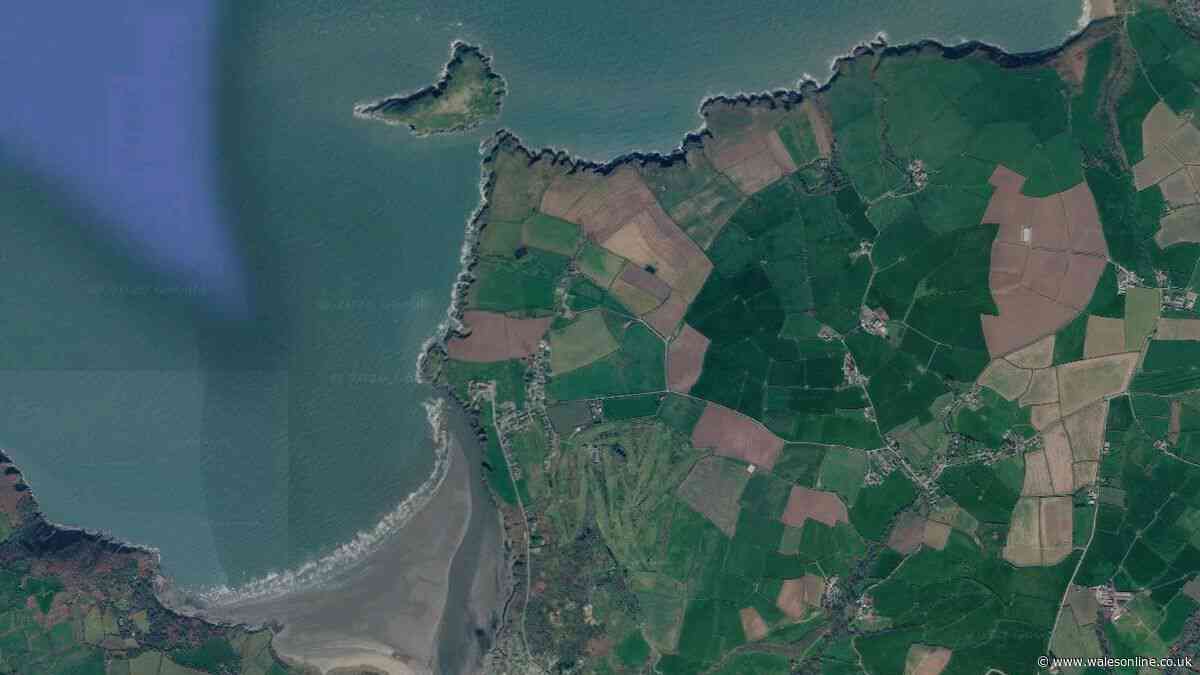 Two rescued as aircraft crash-lands in sea off Welsh coast