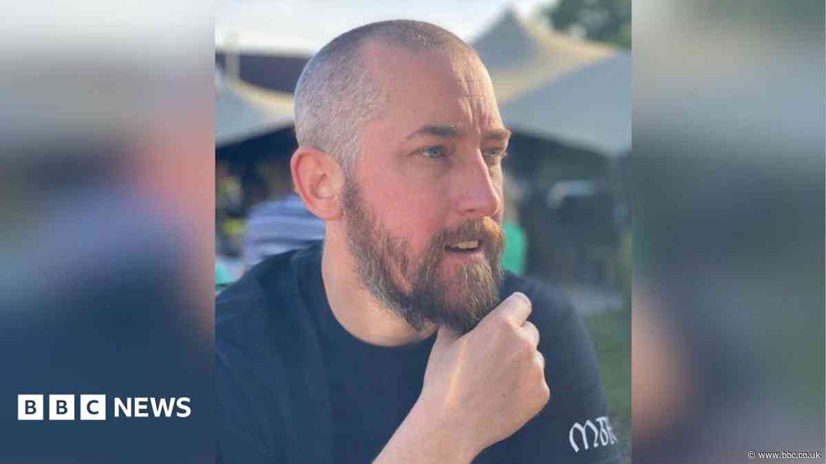 Police officer died in crash on his first day back