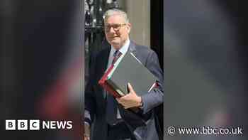 'Was the political heat too hot?': Starmer leaves No 10 ahead of PMQs