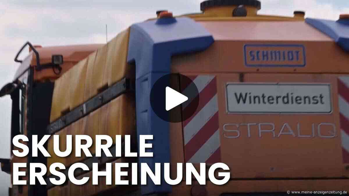 Kurioser Anblick im Video: Wieso fährt der Winterdienst im Hochsommer?