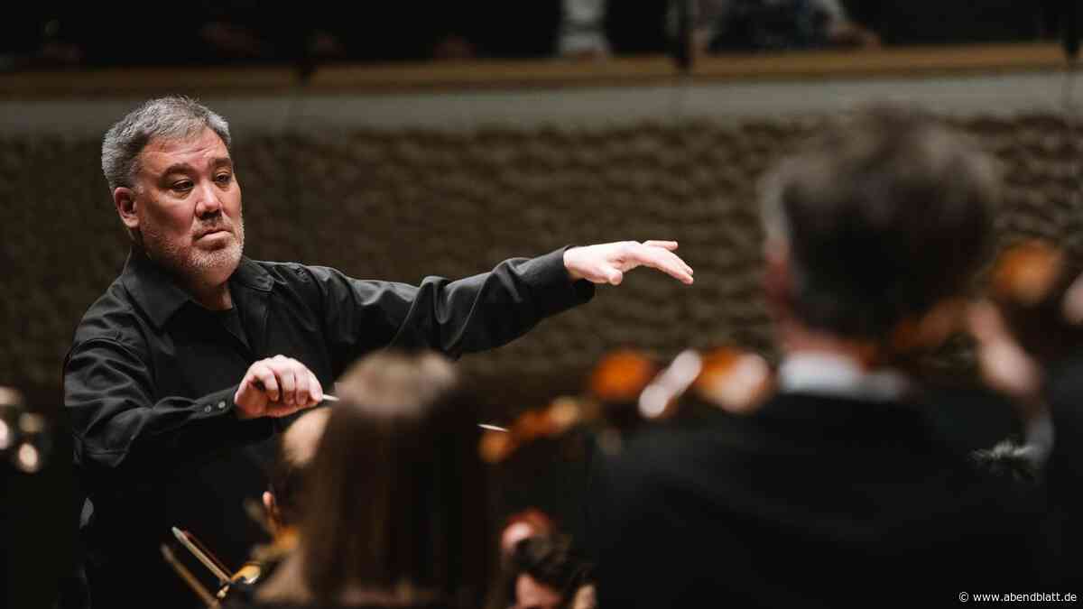 Hätte, hätte, Wiener Walzer: Was beim Strauss-Konzert in der Elbphilharmonie fehlte