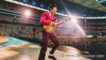 Harry Styles verslikt zich in water in bloedheet Wembley en valt hoestend op de grond