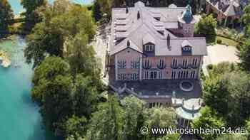 Rosa Luxus am Wörthersee: Traum-Schloss von Kaufhaus-Erbin steht zum Verkauf