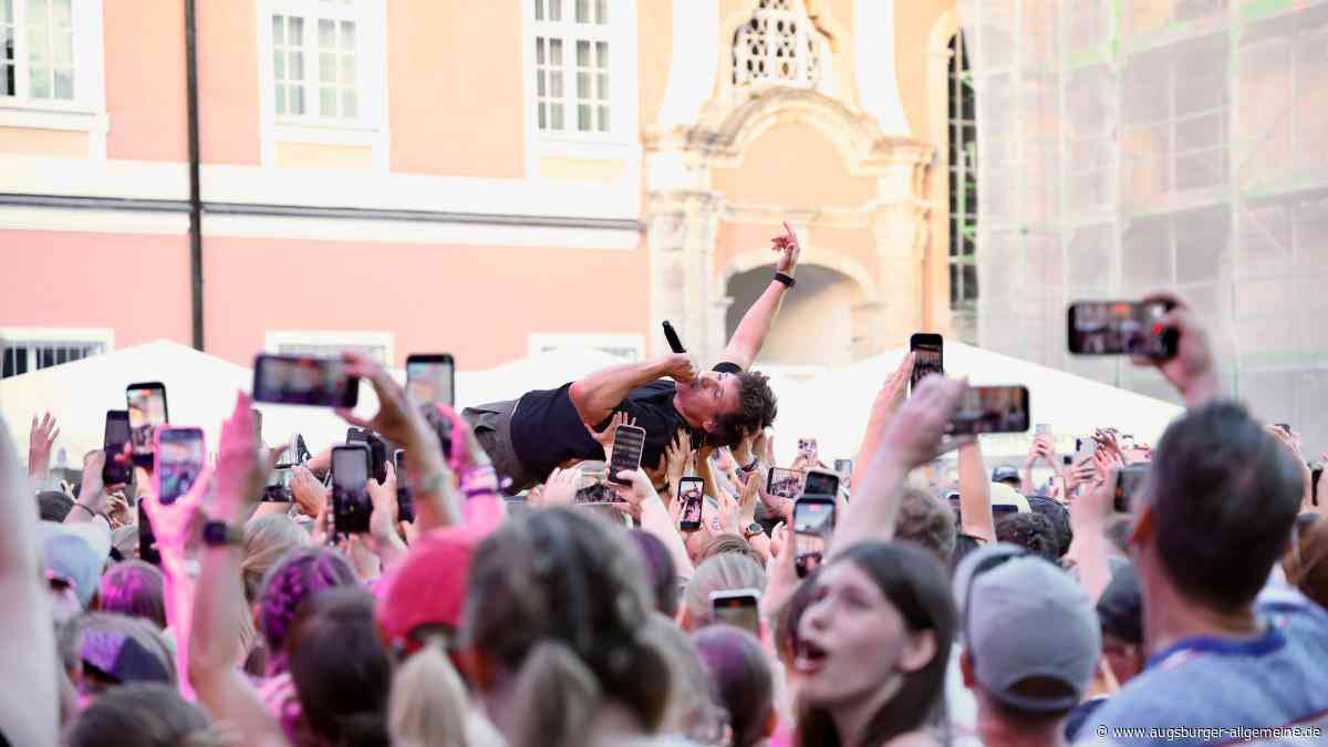 Wincent Weiss beim Auftakt seiner "Sommertour 2026" im Wiblinger Klosterhof