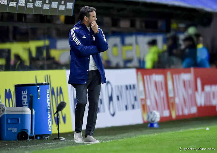 Cruzeiro reshuffle left-back options after departures