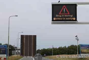 Brug bij Houtribsluis opnieuw defect, N307 afgesloten door storing