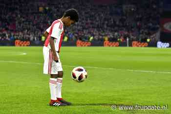 Ajax contracteert neefje van Feyenoorder Givairo Read: ‘Hij is bizar goed’