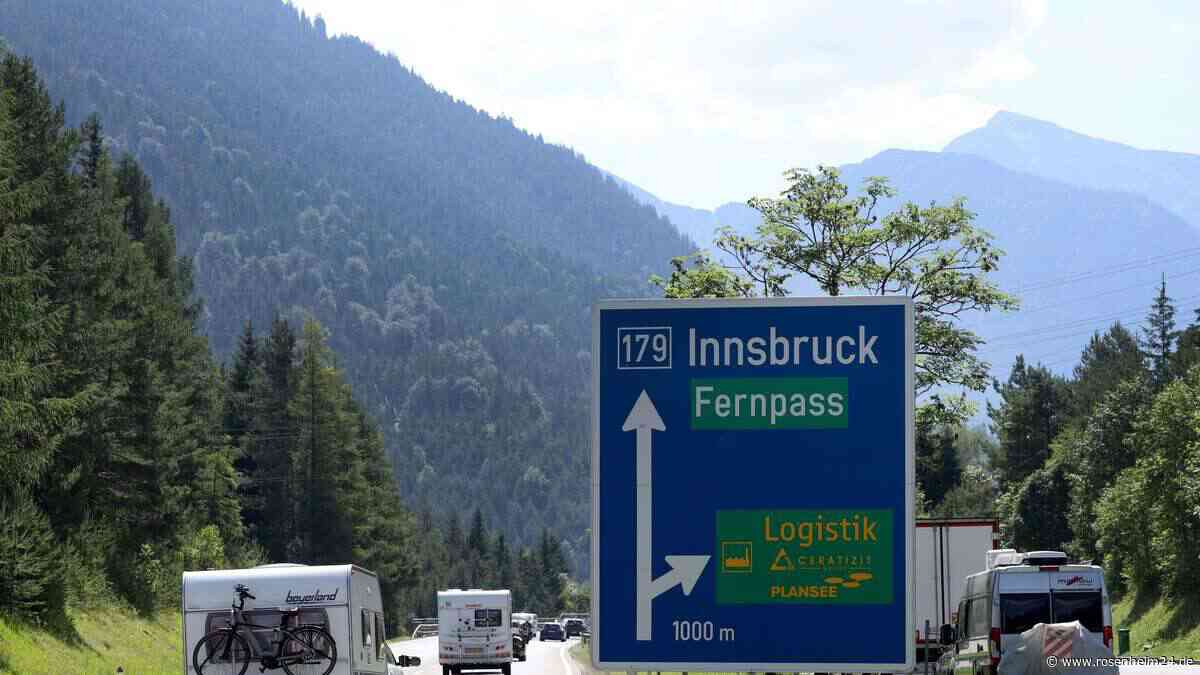 Reise-Chaos drohte: Bürger-Protest legt wichtige Alpen-Route in Tirol für Stunden lahm