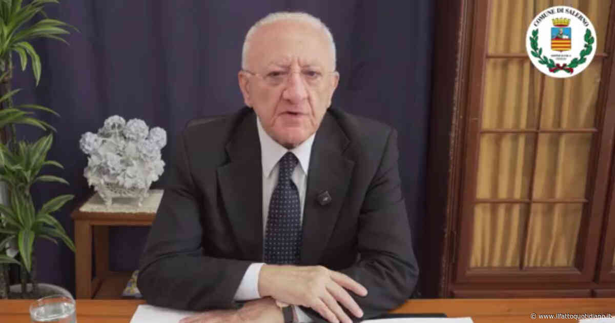 De Luca: “Trump? Il più grande sfaccendato del mondo, Rutte un distillato di imbecillità. Il mondo è nelle mani di questi cialtroni”