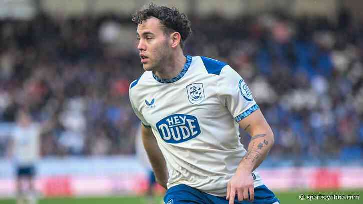 Forward Charles joins Blackpool on loan