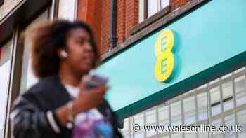 EE mobile customers warned about £4.27 'payment reminder'