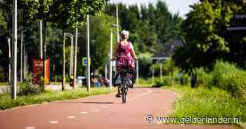 Suzanne (36) werd als 13-jarige op de fiets aangerand: ‘Bij elk scootergeluid staat mijn hart nog stil’