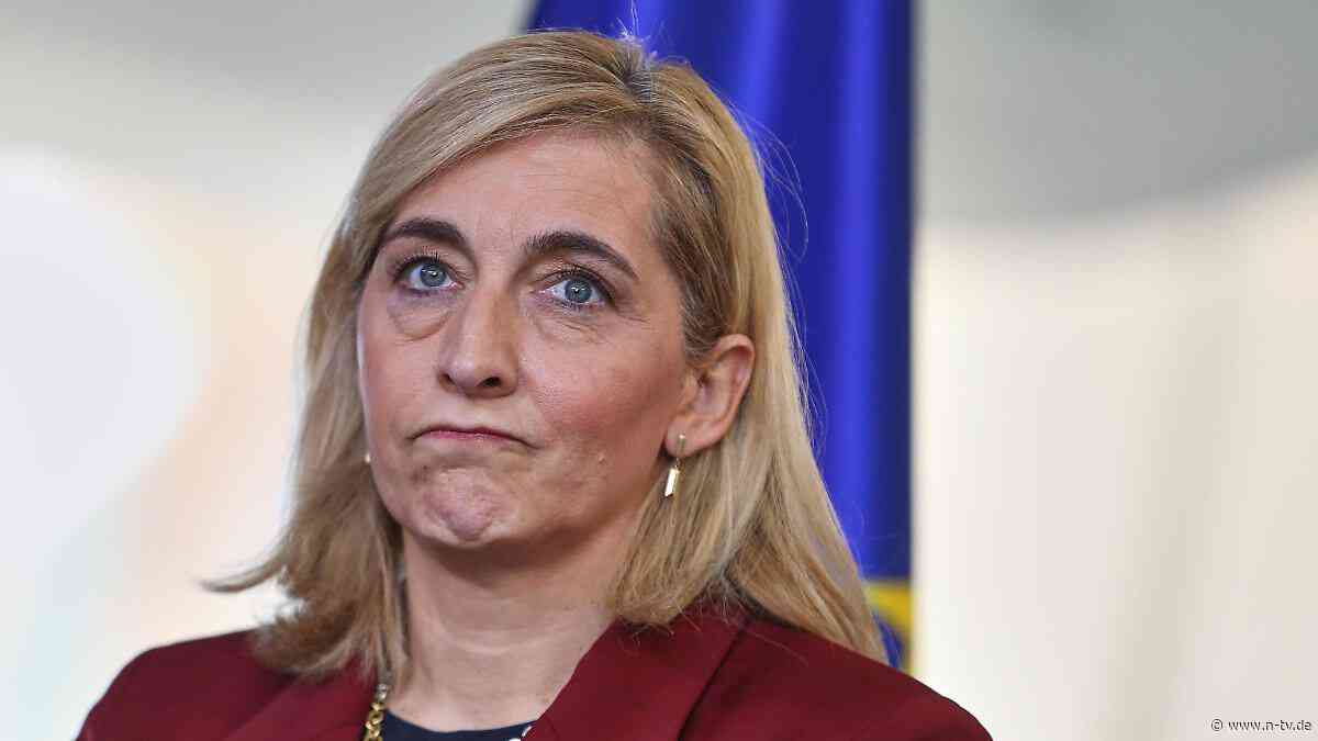 "Sanierungsfall mit Ansage": Warken schwört Bürger bei Pflegereform auf "unvermeidbare Härten" ein
