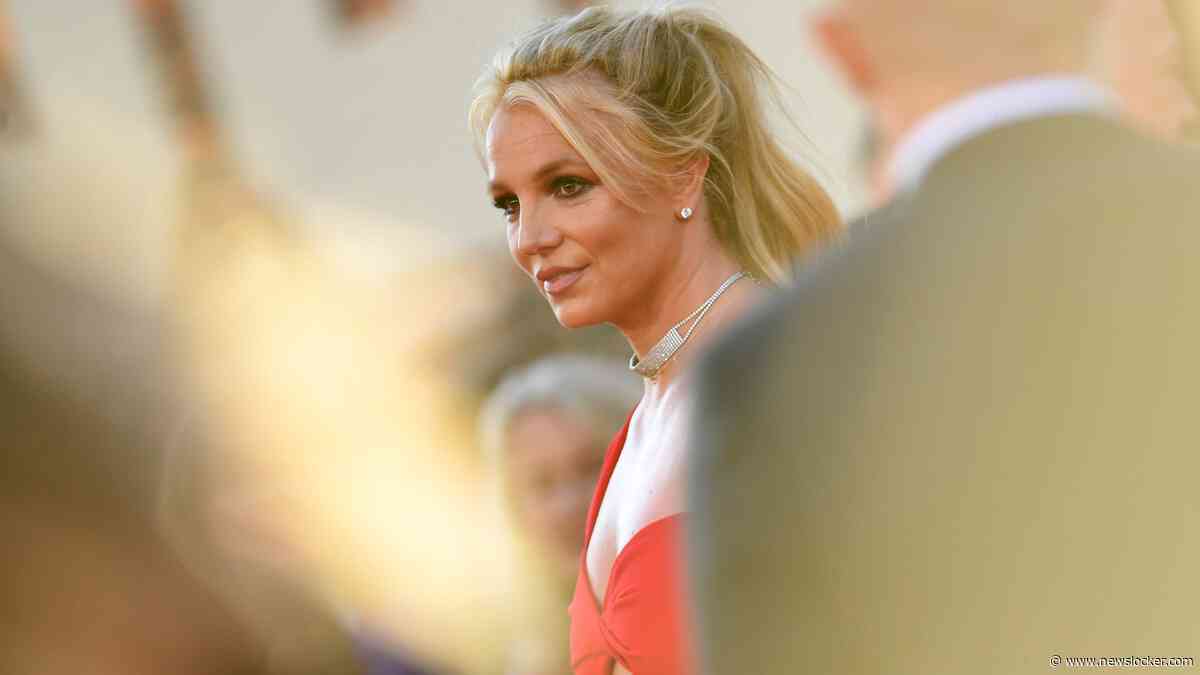Zonen Britney Spears maken catwalkdebuut in Parijs