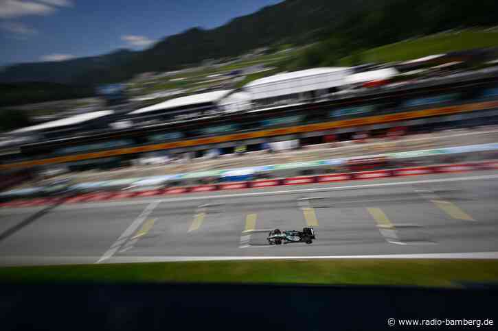 Russell startet von Platz eins – Unfall von Verstappen