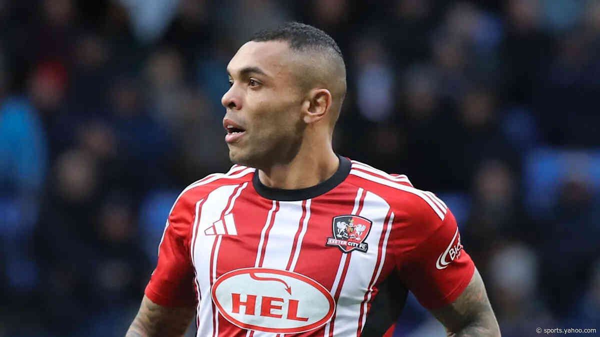 Northern Ireland forward Magennis joins Stevenage