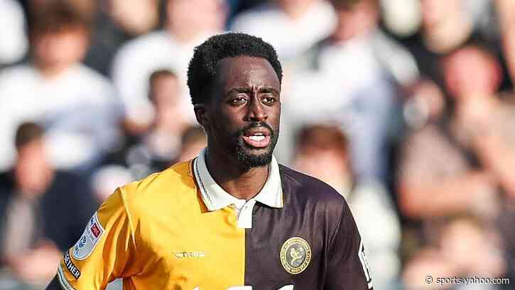Forward Tavares swaps Burton for Rotherham