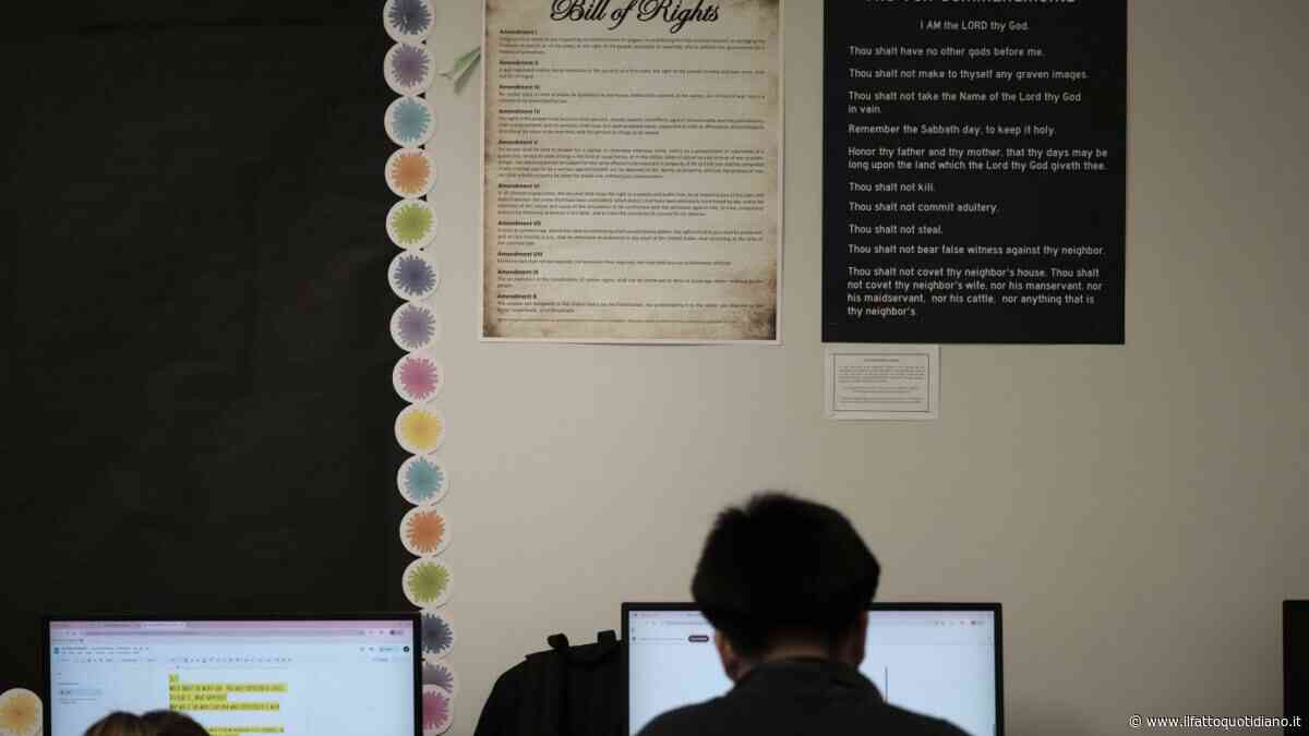 Texas, obbligatoria la lettura della Bibbia nelle scuole pubbliche: la decisione dello Stato governato dai Repubblicani