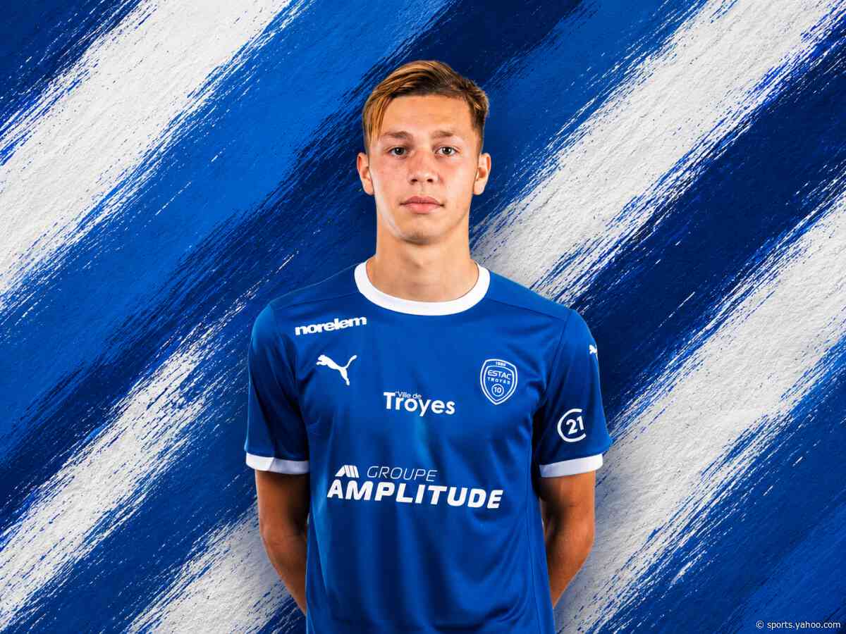 Official | Mathys Detourbet joins Manchester City
