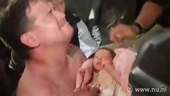 Reddingswerkers halen in Venezuela twee dagen na bevingen baby onder puin