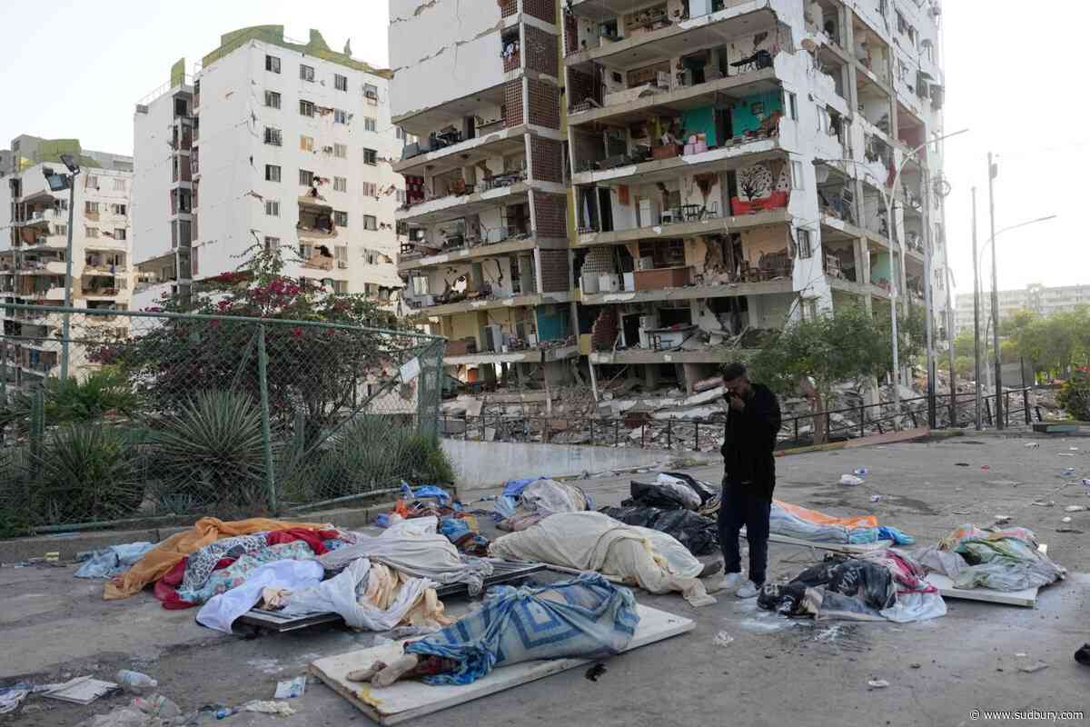 Desperation mounts in Venezuela as the earthquake death toll rises to 1,430