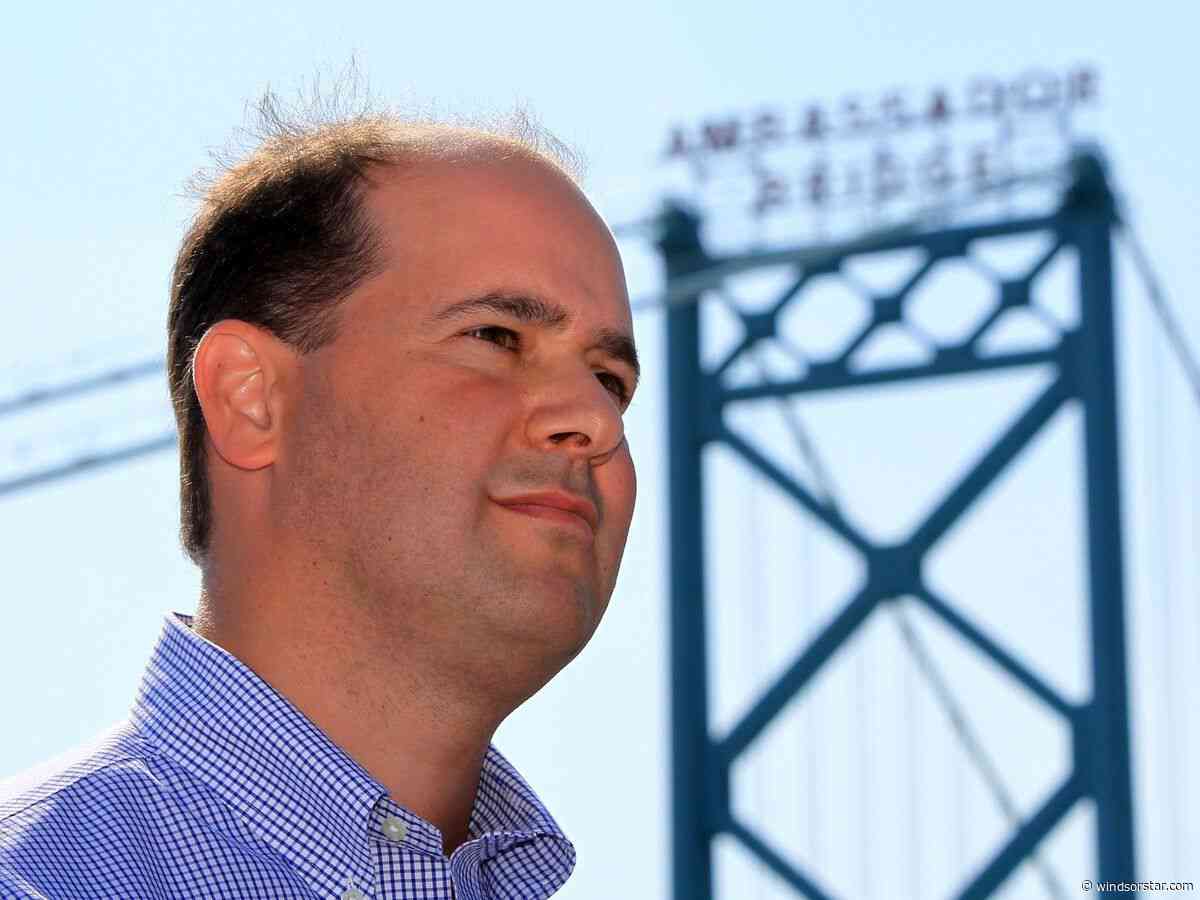 Who is the billionaire donor family said to be behind Trump's delay in opening Gordie Howe bridge?