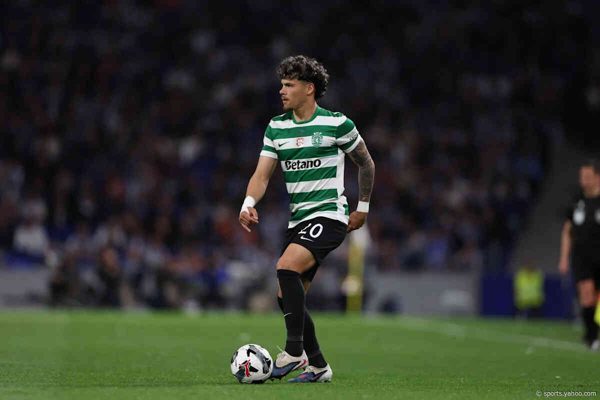 Man United Scout Uruguay World Cup Star as Sporting Set Transfer Price