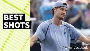 Bergs v Samuel - best shots from Brit's semi-final defeat
