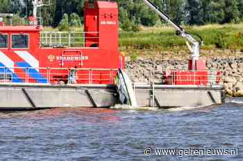 Jetski krijgt motorpech, bestuurder belandt in water