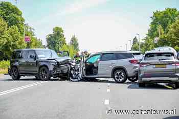 Automobilist raakt onwel, veroorzaakt ongeval met drie voertuigen