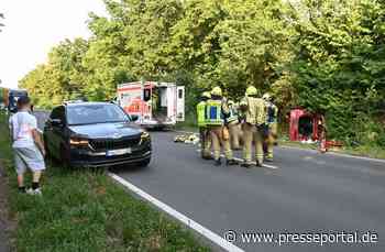 FW Pulheim: Stommeln - PKW landete im Straßengraben