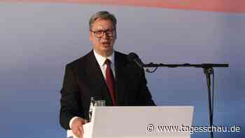 Serbiens Präsident Vucic kündigt erneut Rücktritt an