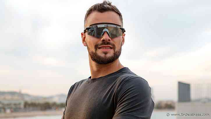 Tech CEO predicts AI glasses will turn Americans into 'walking cameras' as next tech era arrives