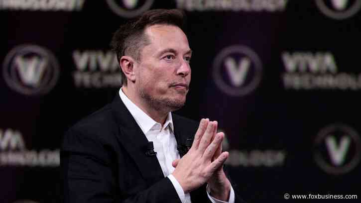 Elon Musk loses trillionaire status after tech sell-off erases billions from fortune