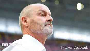 Clarke steps down as Scotland boss after World Cup exit