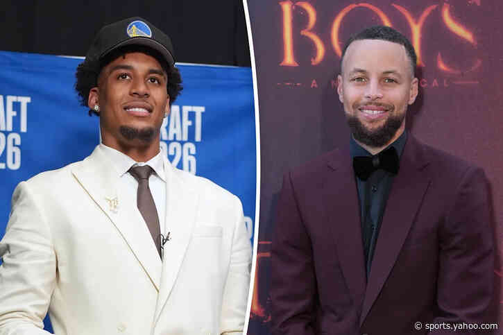 Warriors rookie hilariously finds out locker next to Steph Curry’s