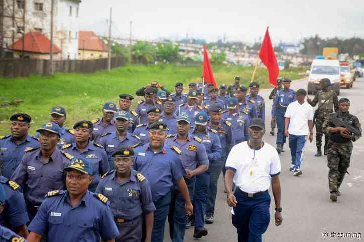 Western Naval Command holds route march to boost operational readiness, physical fitness