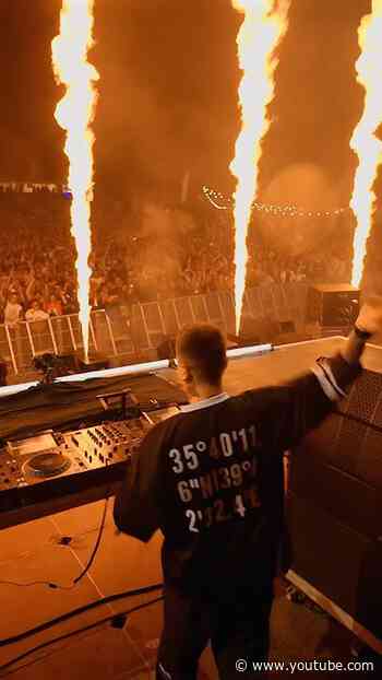 The crowd wasn’t ready for this one 😮‍💨 #electronicmusic #rave