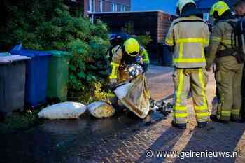 Onderhandelaars en DSI ingezet na brand in achtertuin
